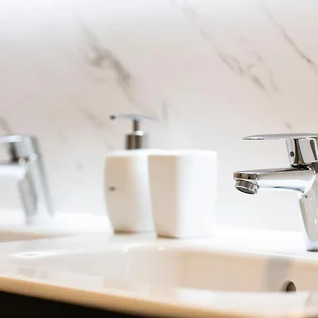 Ek Renting Апартаменти Адехе