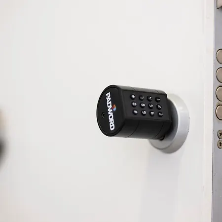 Ek Renting Адехе