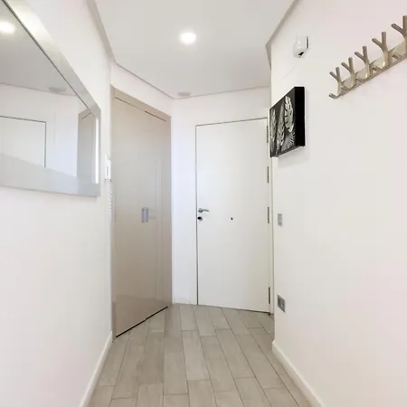 Ek Renting Апартаменты *